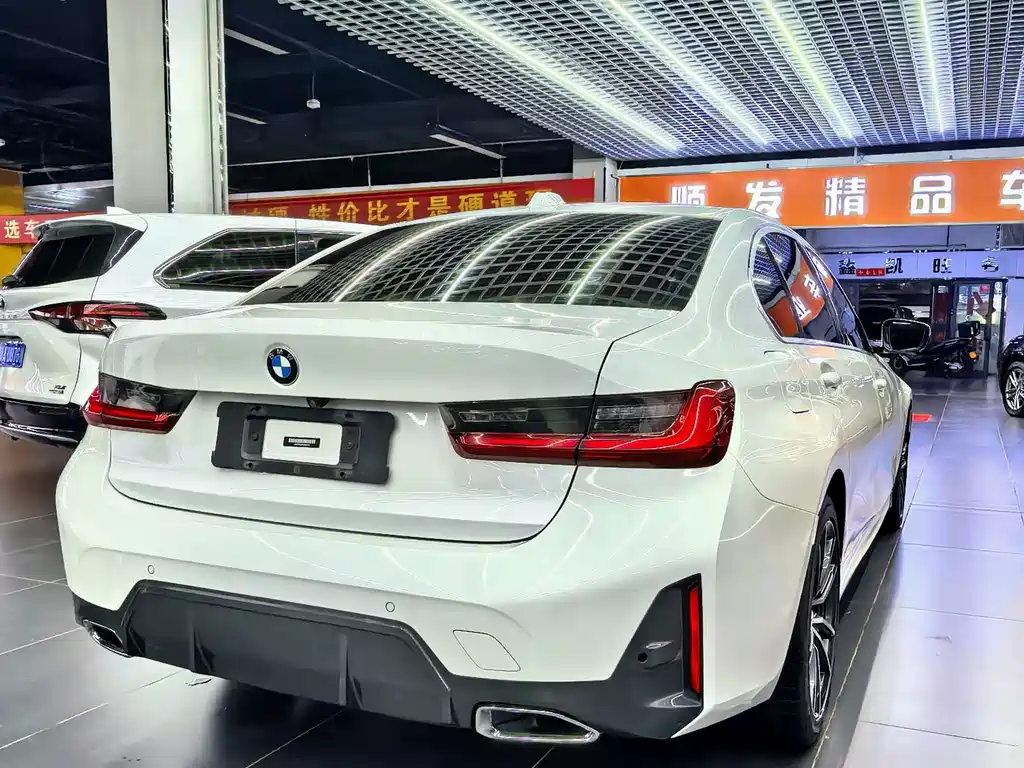 BMW 3 Series 2023