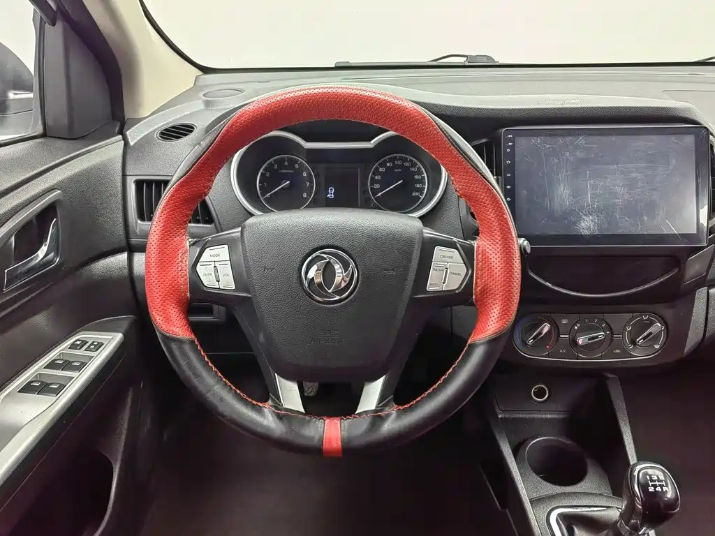 Dongfeng Fengshen AX3 2017 — фото 11