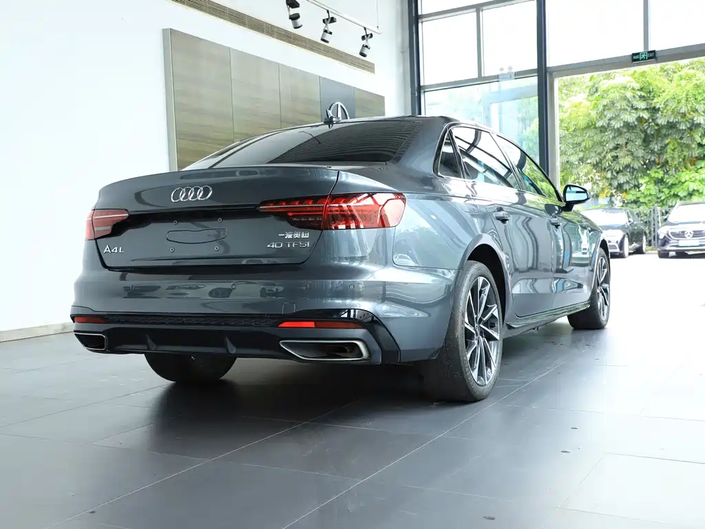 Audi A4L 2023