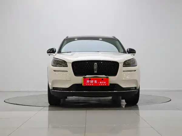 Lincoln Corsair 2021