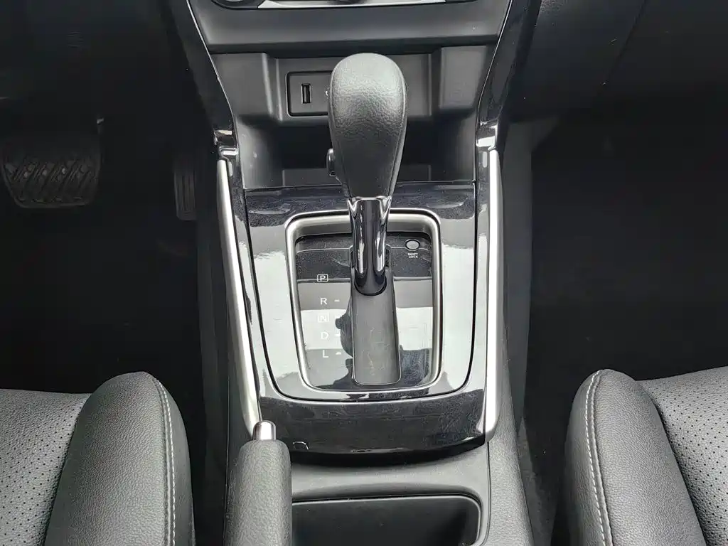 Nissan Sylphy 2022 — фото 13