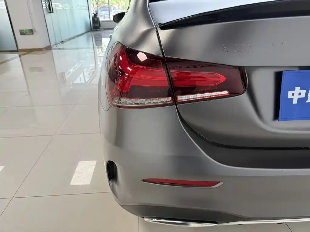 Mercedes-Benz A-Class 2019 — фото 14