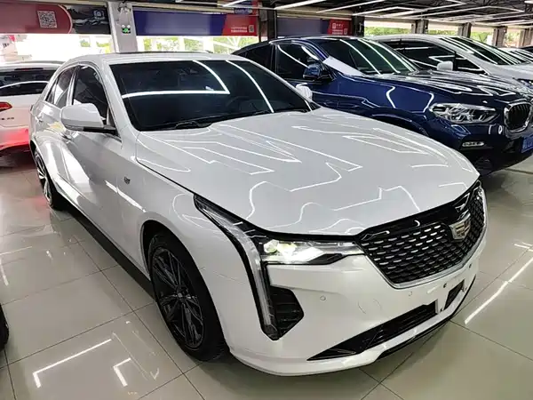 Cadillac CT4 2023