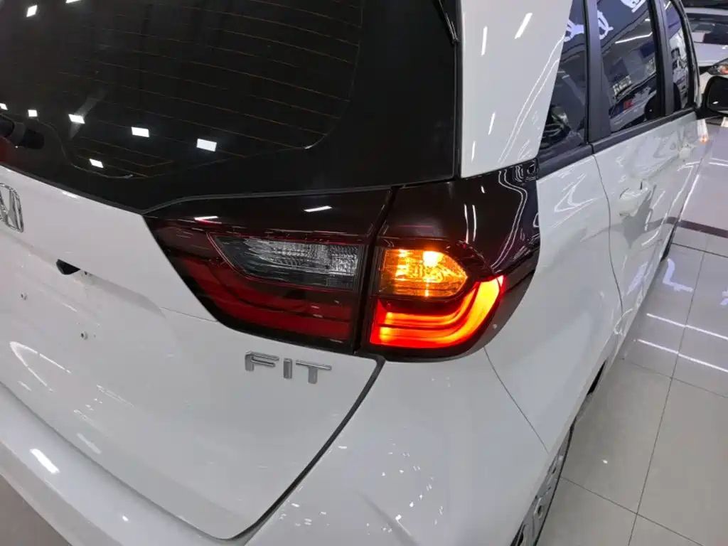 Honda Fit 2021 — фото 8
