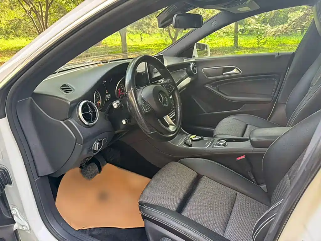 Mercedes-Benz CLA 2017 — фото 9