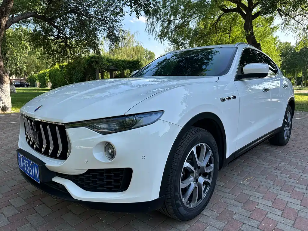 Maserati Levante 2017 — фото 1