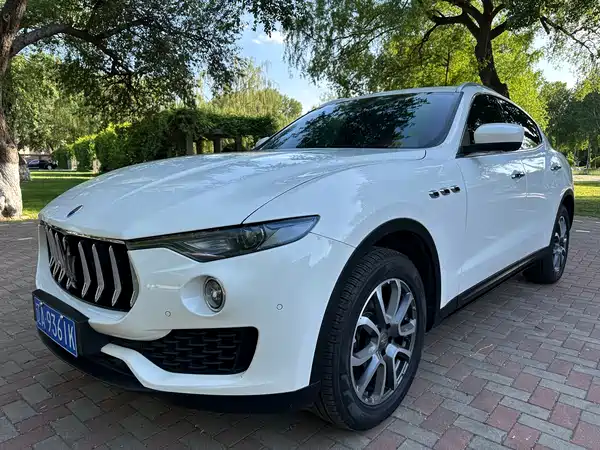 Maserati Levante 2016