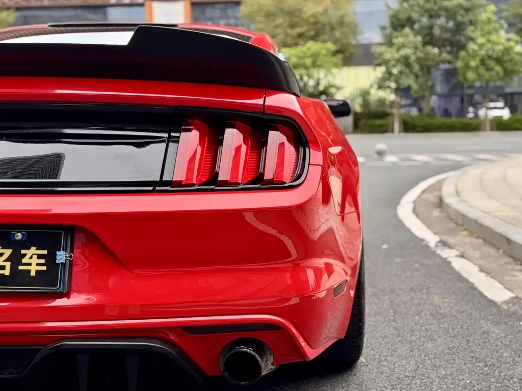 Ford Mustang 2016 — фото 5
