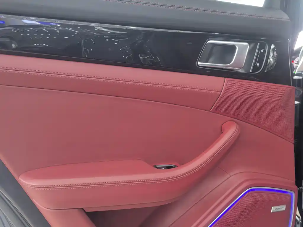 Porsche Panamera 2017 — фото 13