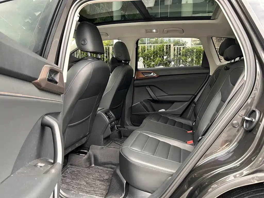 Volkswagen Tharu 2021