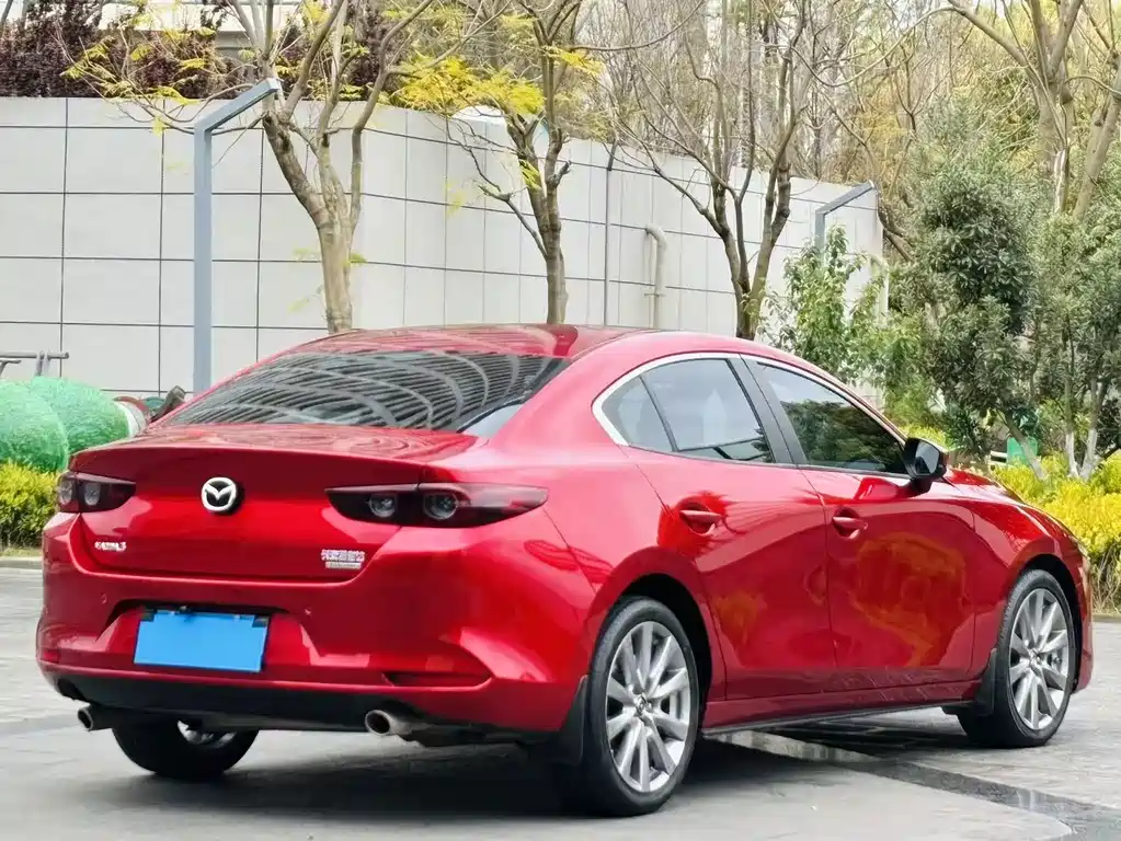 Mazda 3 Axela 2019 — фото 7