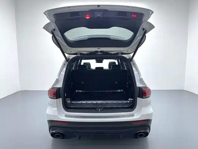 Mercedes-Benz GLB AMG 2021 — фото 15