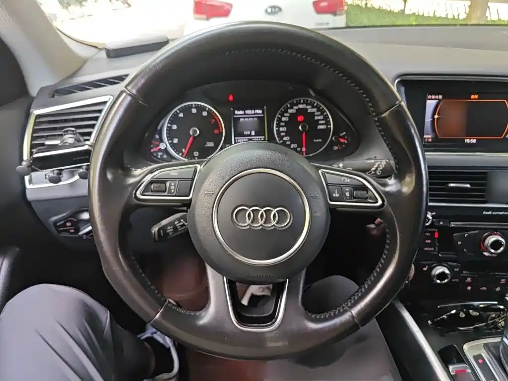 Audi Q5 2015 — фото 3