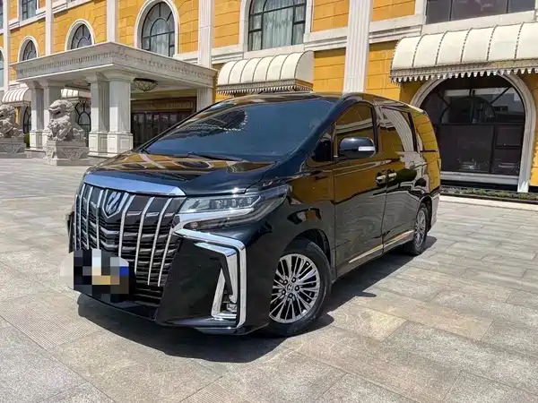 Toyota Alphard 2010
