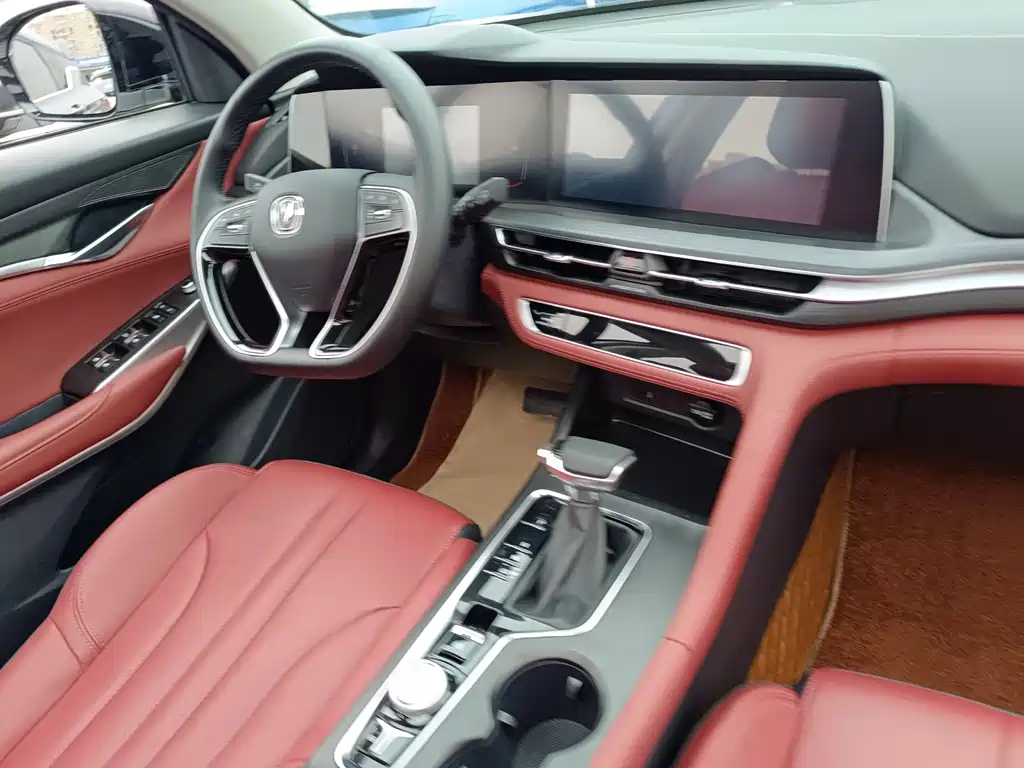 Changan CS75PLUS 2020 — фото 13