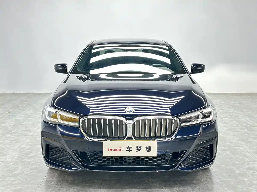BMW 5 Series 2023 — фото 2