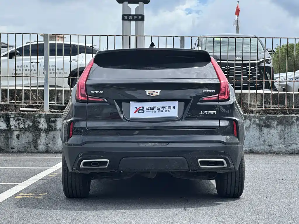 Cadillac XT4 2023 — фото 5