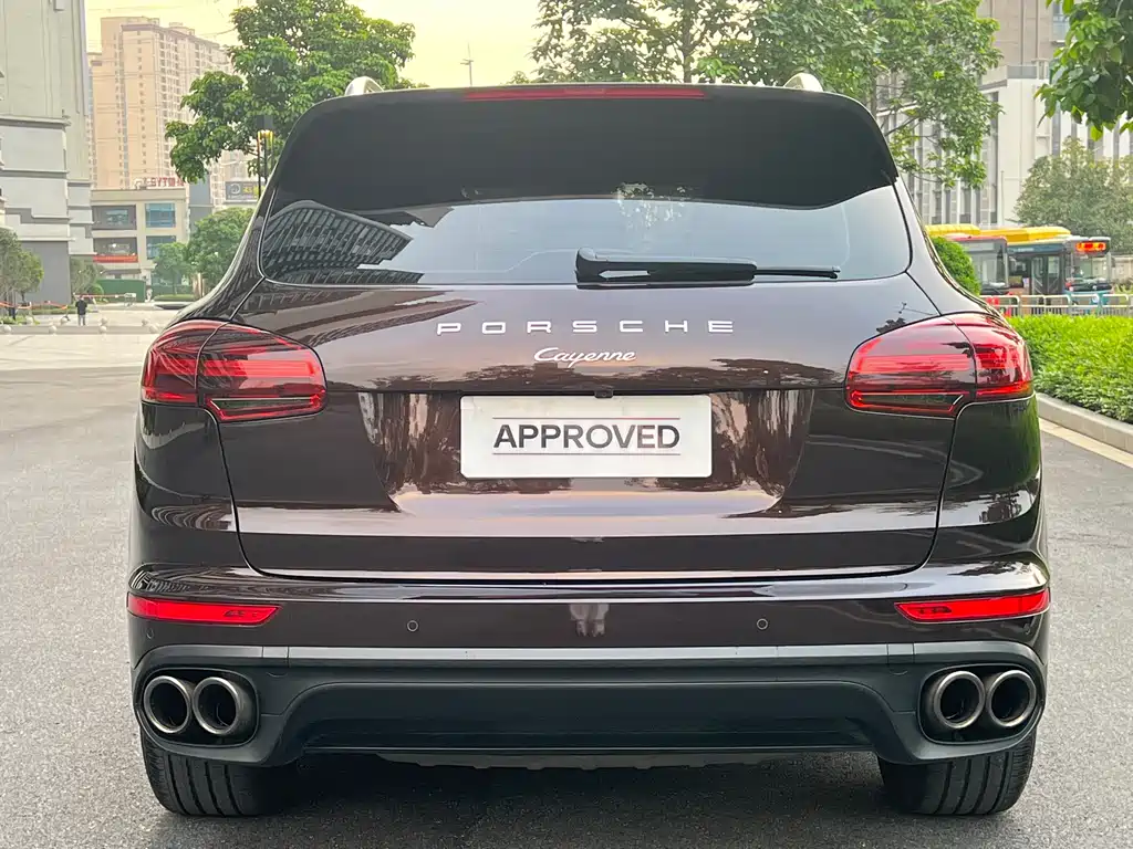 Porsche Cayenne 2016