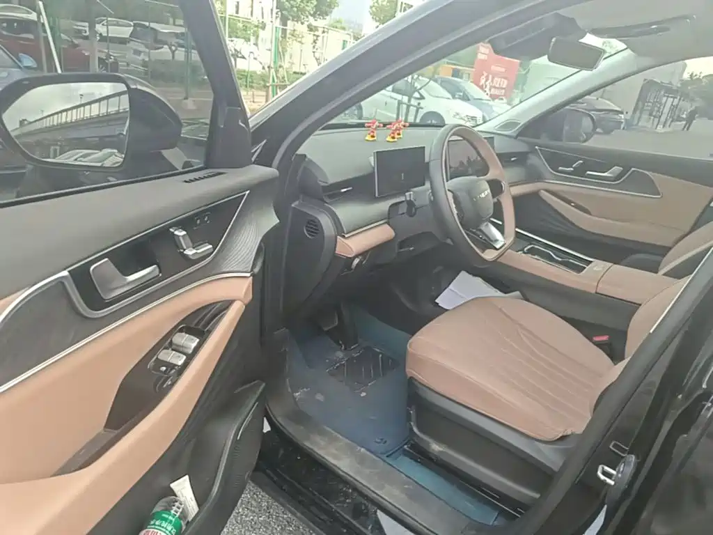 Chery Tiggo 8L 2025 — фото 16