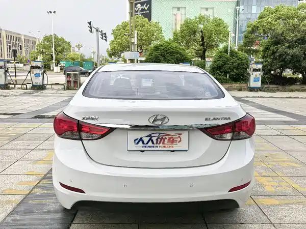 Hyundai Elantra Langdong 2016