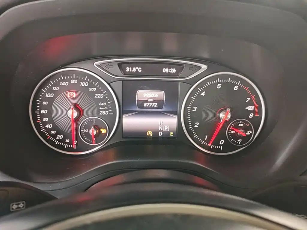 Mercedes-Benz B-Class 2015 — фото 12