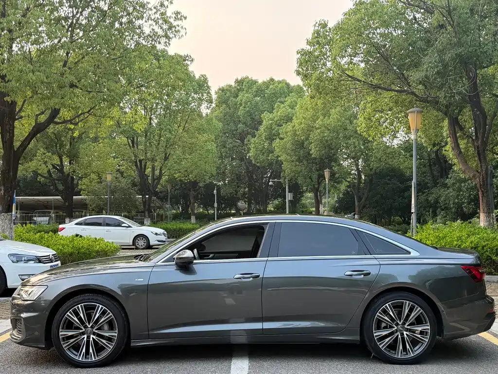 Audi A6L 2020