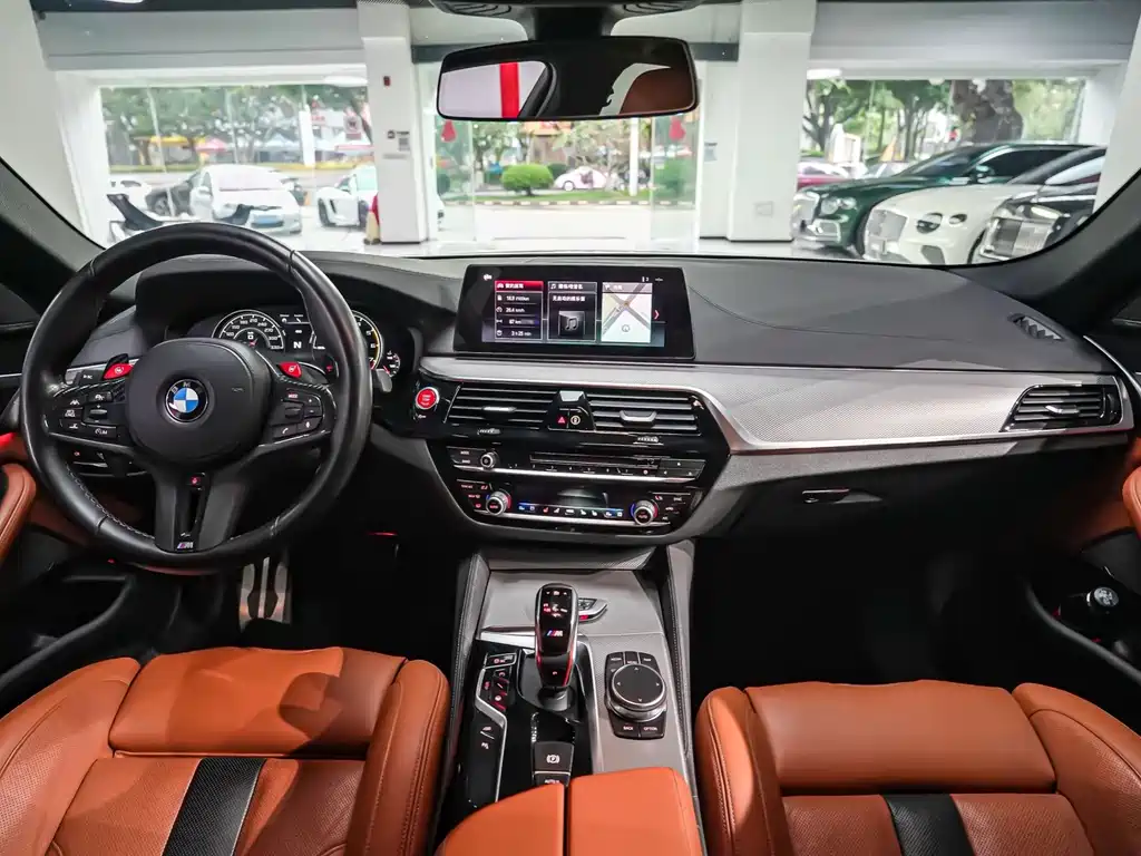 BMW M5 2019 — фото 15