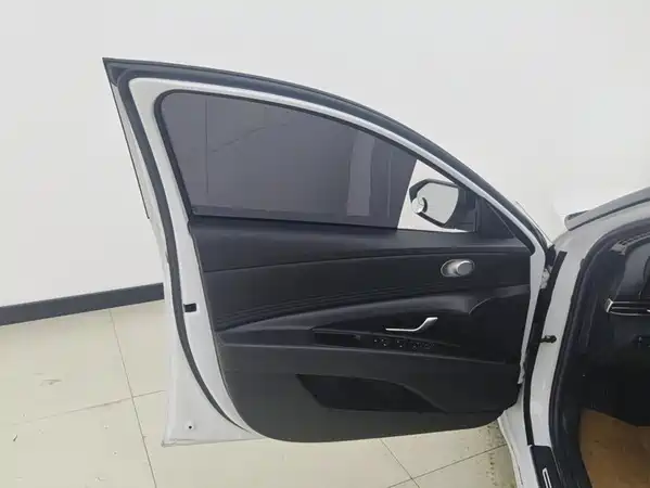 Hyundai Elantra 2021