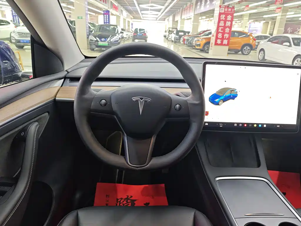 Tesla Model Y 2021 — фото 9