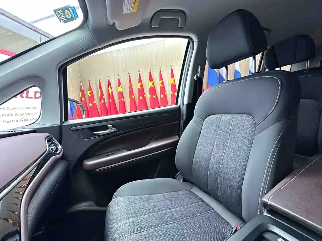 GAC Trumpchi M6 2023 — фото 11