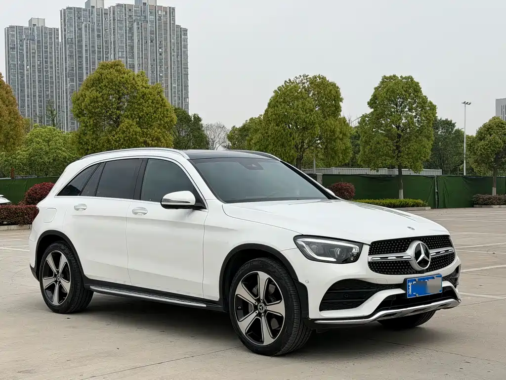 Mercedes-Benz GLC 2023