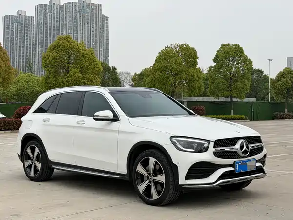Mercedes-Benz GLC 2023