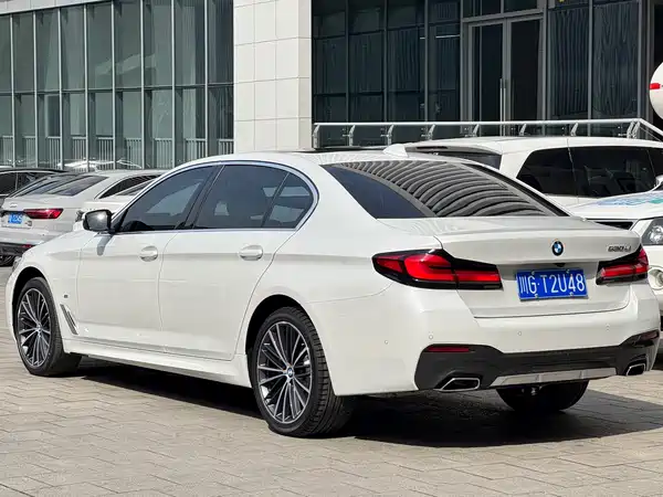 BMW 5 Series 2022