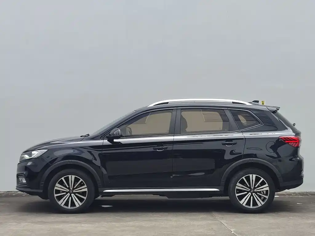 Roewe RX5 New Energy 2019