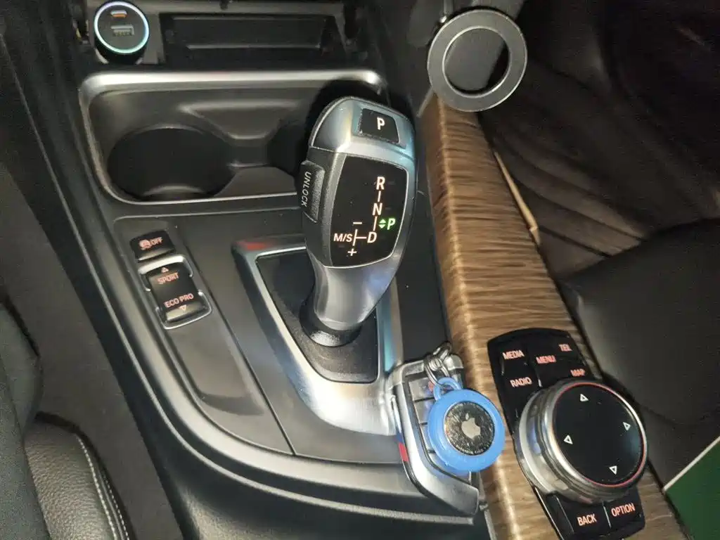 BMW 3 Series GT 2014 — фото 11