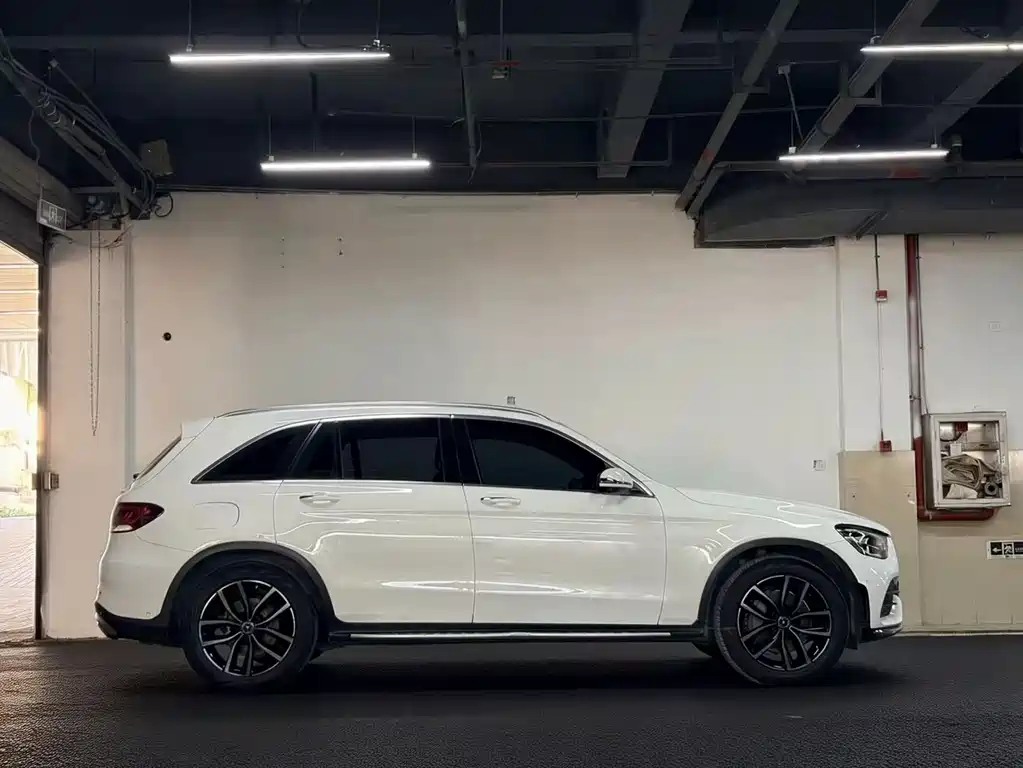 Mercedes-Benz GLC 2021 — фото 3