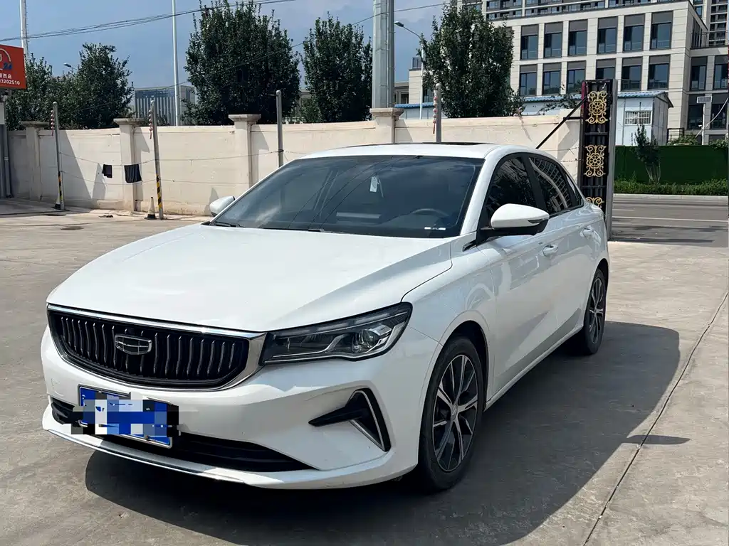 Geely Emgrand 2023