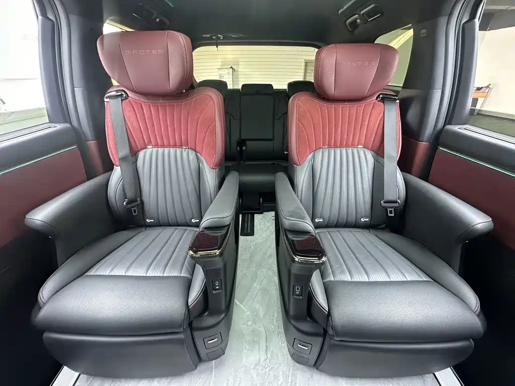 GAC Trumpchi M8 2024 — фото 13