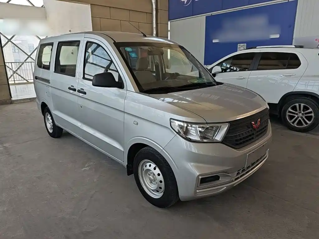 Wuling Hongguang V 2019