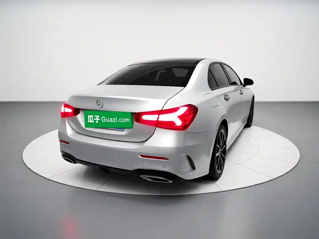 Mercedes-Benz A-Class 2020 — фото 5