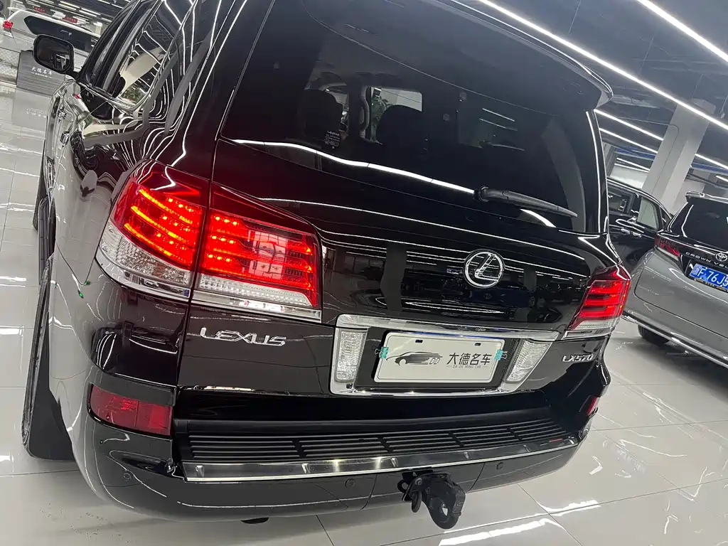 Lexus LX 2014 — фото 7