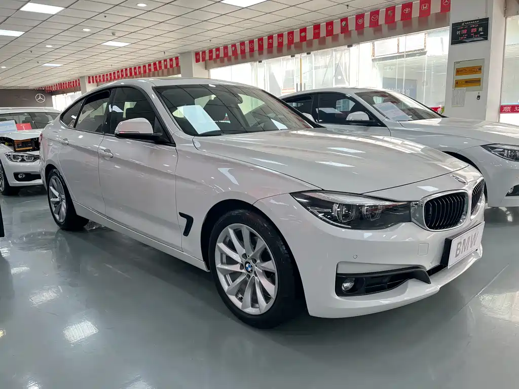 BMW 3 Series GT 2019 — фото 3