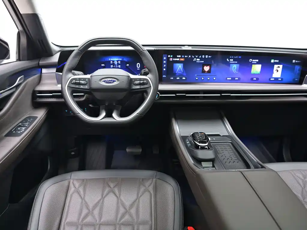 Ford Edge 2025 — фото 13