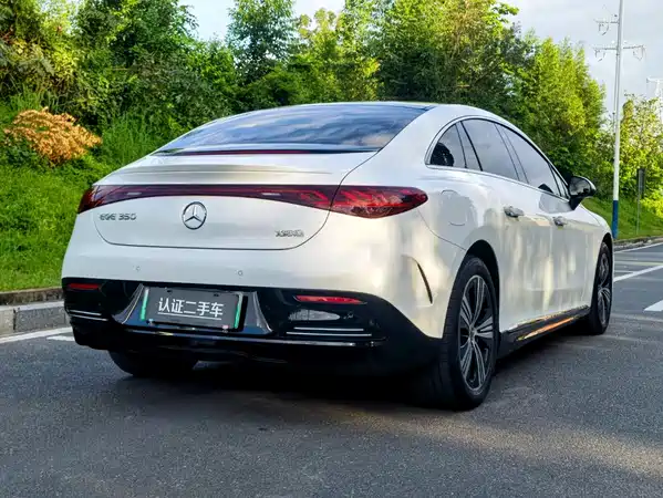 Mercedes-Benz EQE 2023