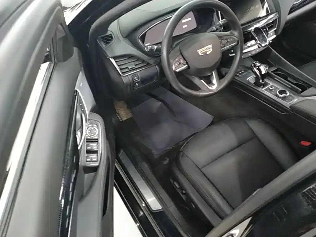 Cadillac CT5 2023 — фото 16