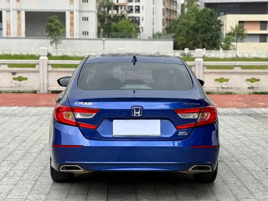 Honda Accord 2018 — фото 9