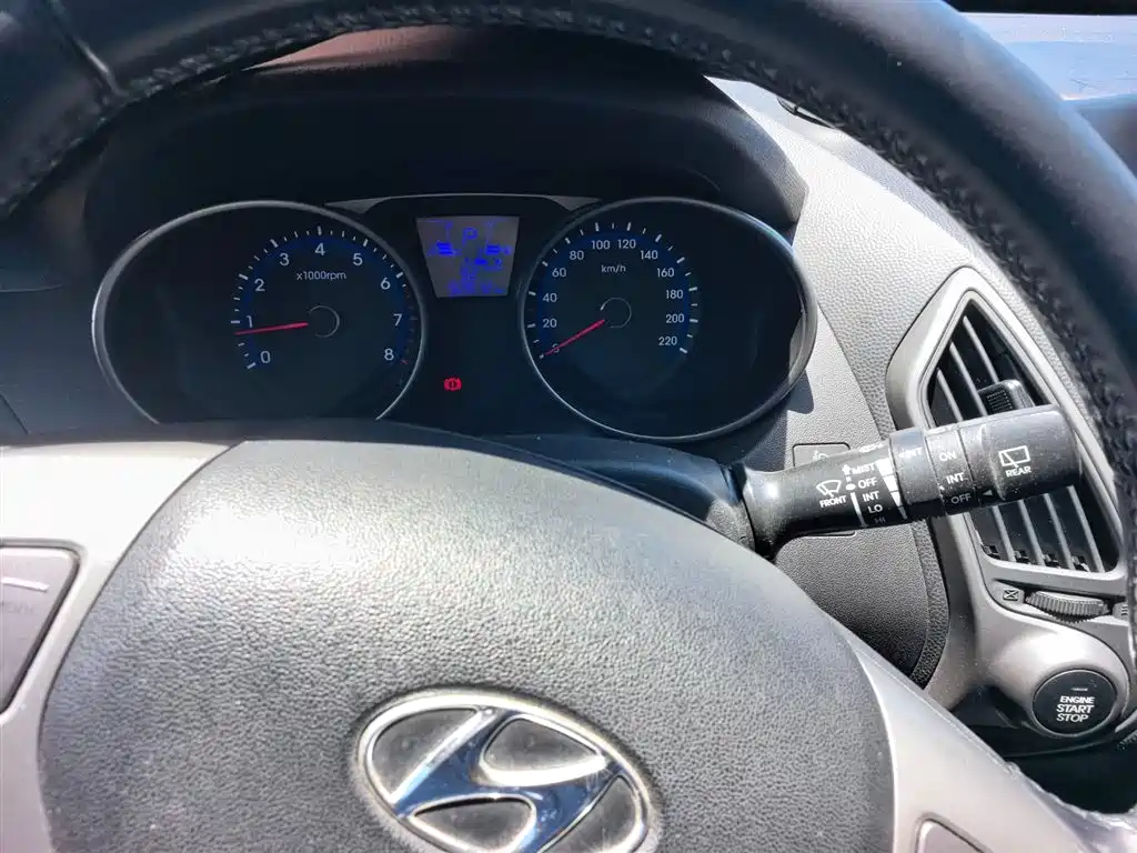 Hyundai ix35 2016 — фото 11
