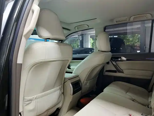 Lexus GX 2011
