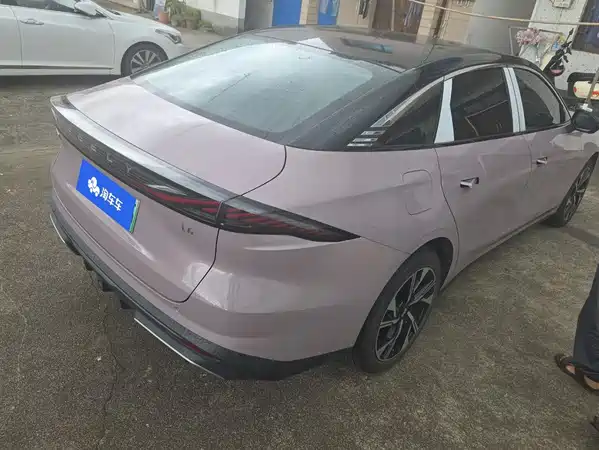 Geely Galaxy L6 2024