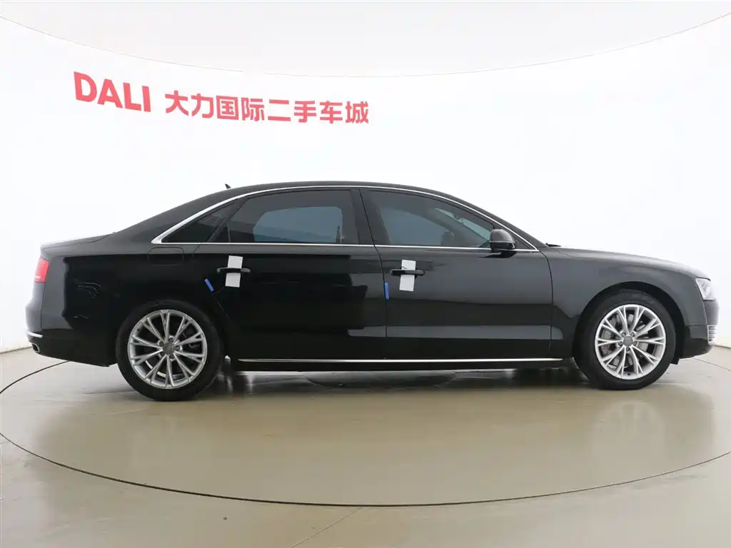 Audi A8 2014 — фото 15